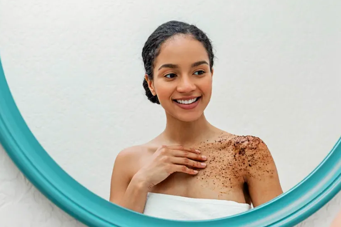 ESTATE E RINNOVO DELLA PELLE: LO SCRUB CORPO