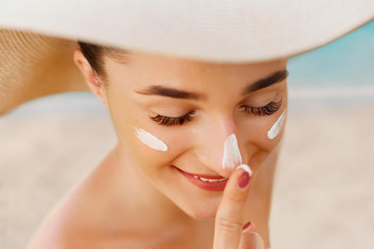 CONSIGLI ESTIVI PER LA CURA DELLA PELLE