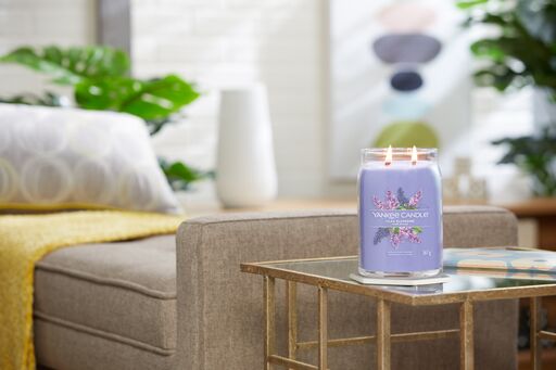 Yankee Candle Signature - Giara grande Lilac Blossoms